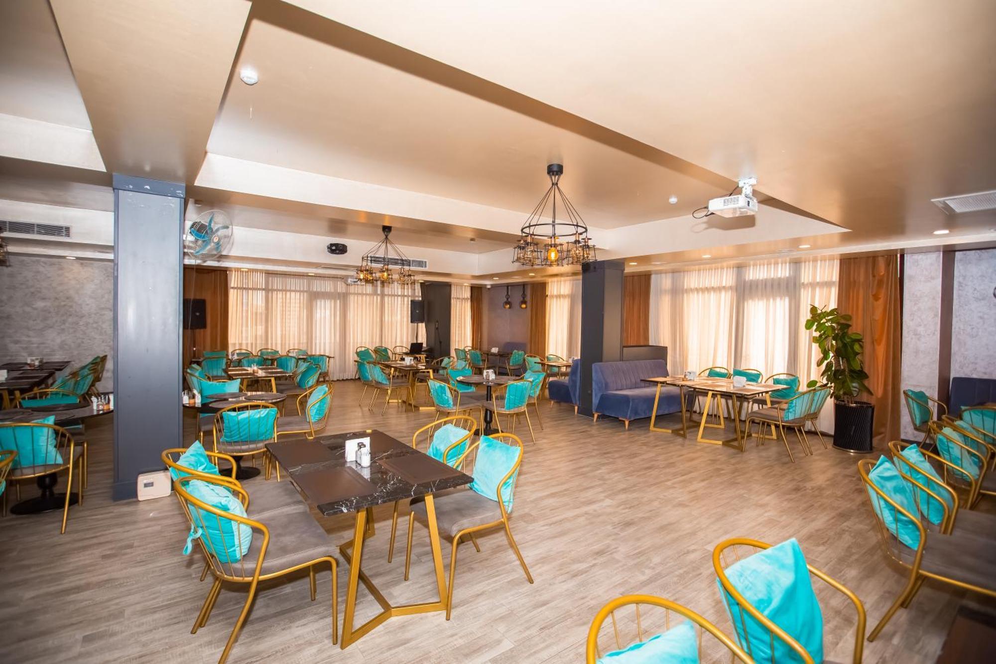 Premium Park Hotel 4*